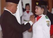 Bupati Timotius Kaidel Resmi Kukuhkan 60 Anggota Paskibraka Kepulauan Aru Tahun 2026