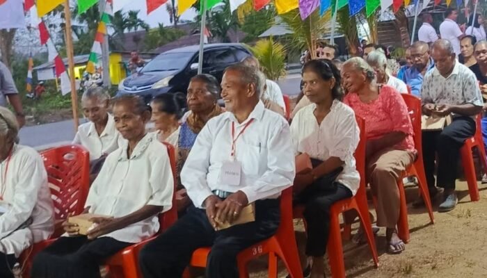 Sekolah Lansia Gwasorsel Aru Resmi Dibuka, 20 Lansia Lanjut ke S2